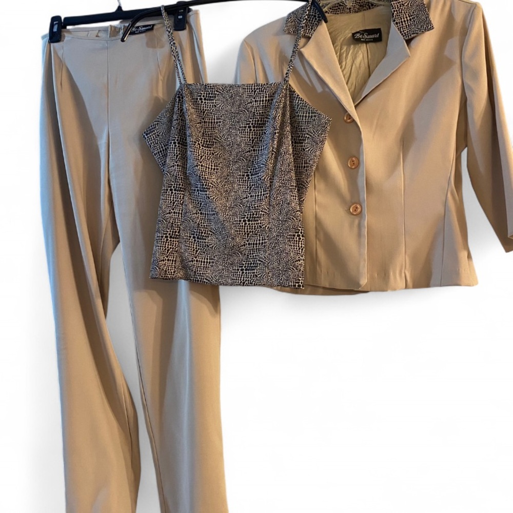 Bea Scandal Beige Pantsuit with Patterned Cami
